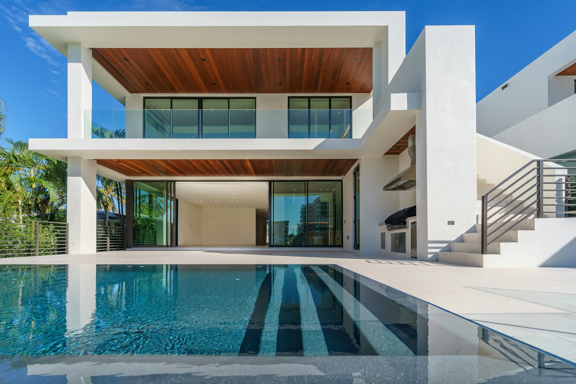 Laziman Compound - biệt thự bê tông 200-400m²